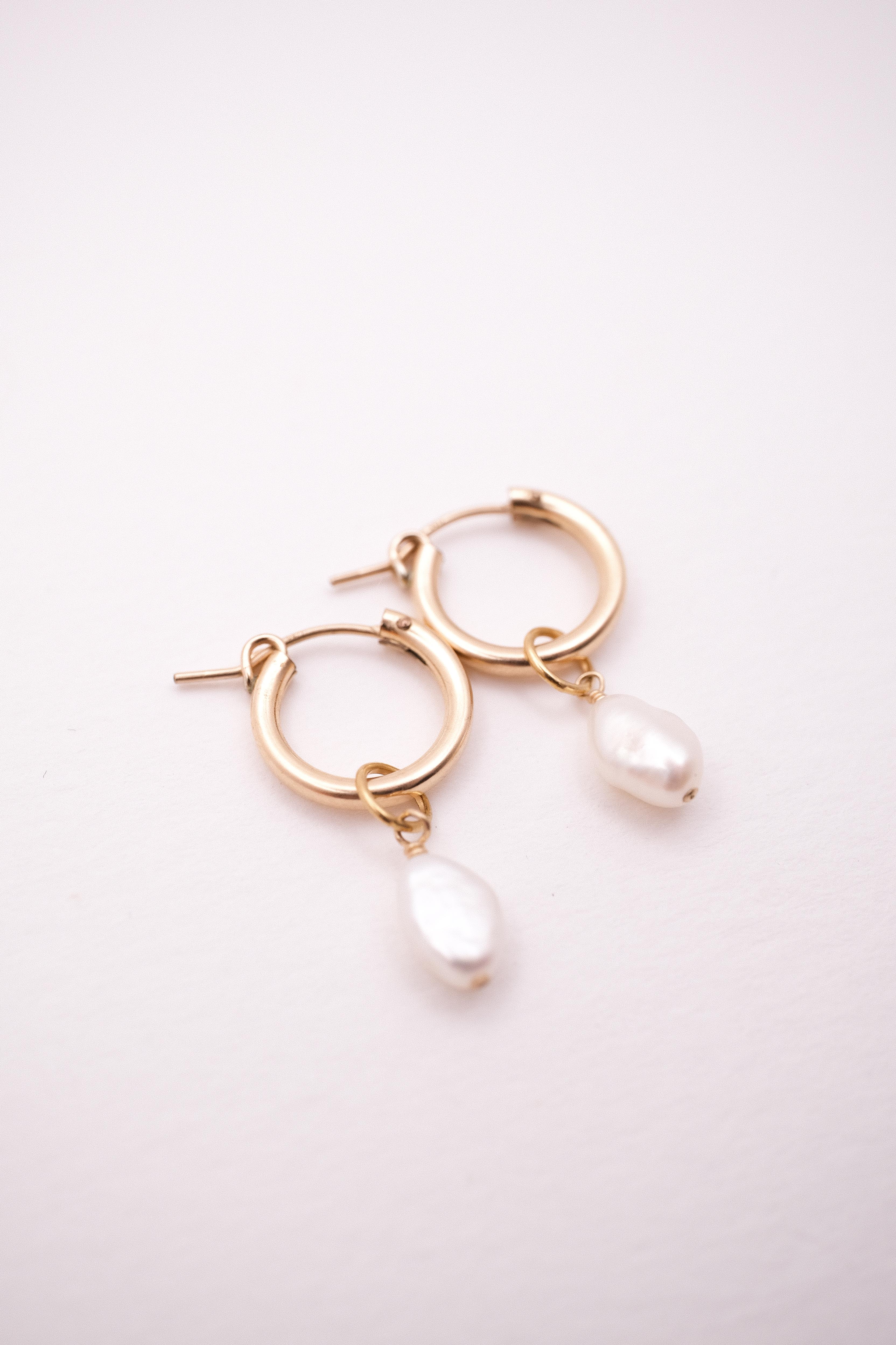 Coffret Chaîne + créoles + pendentifs
