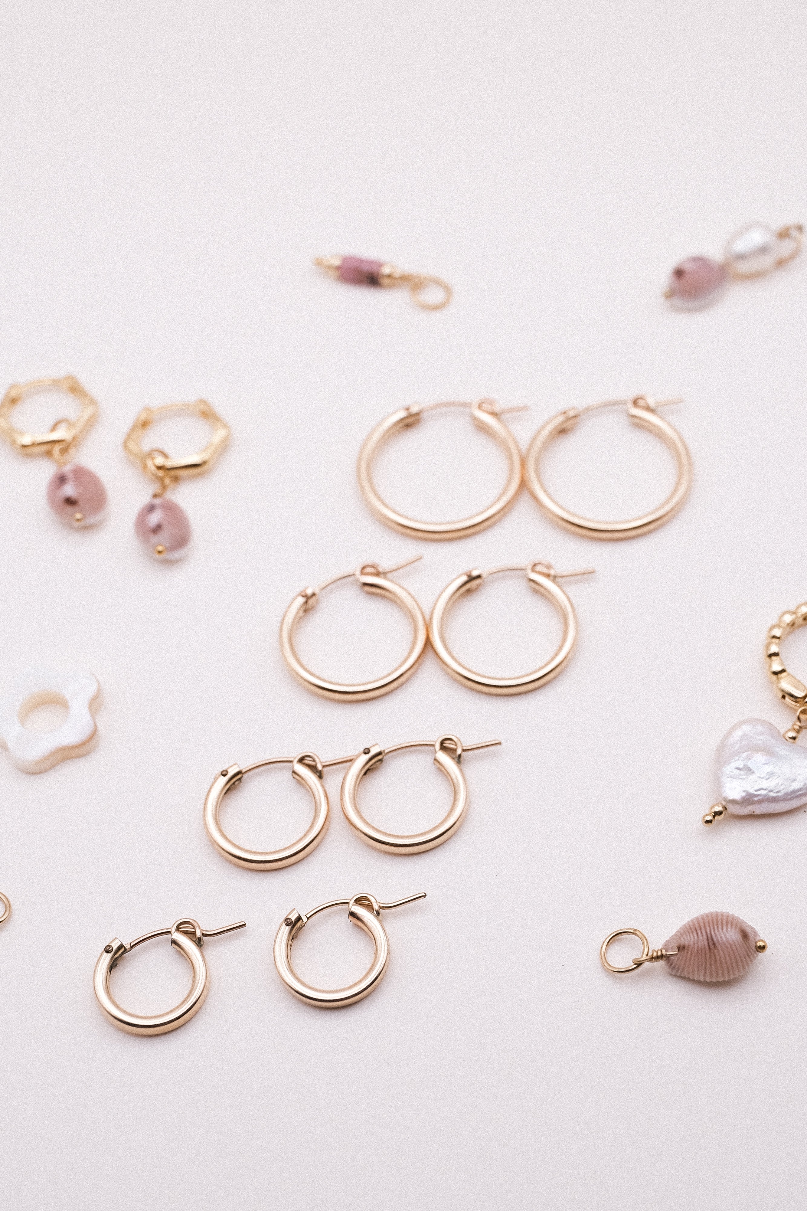 Coffret Chaîne + créoles + pendentifs